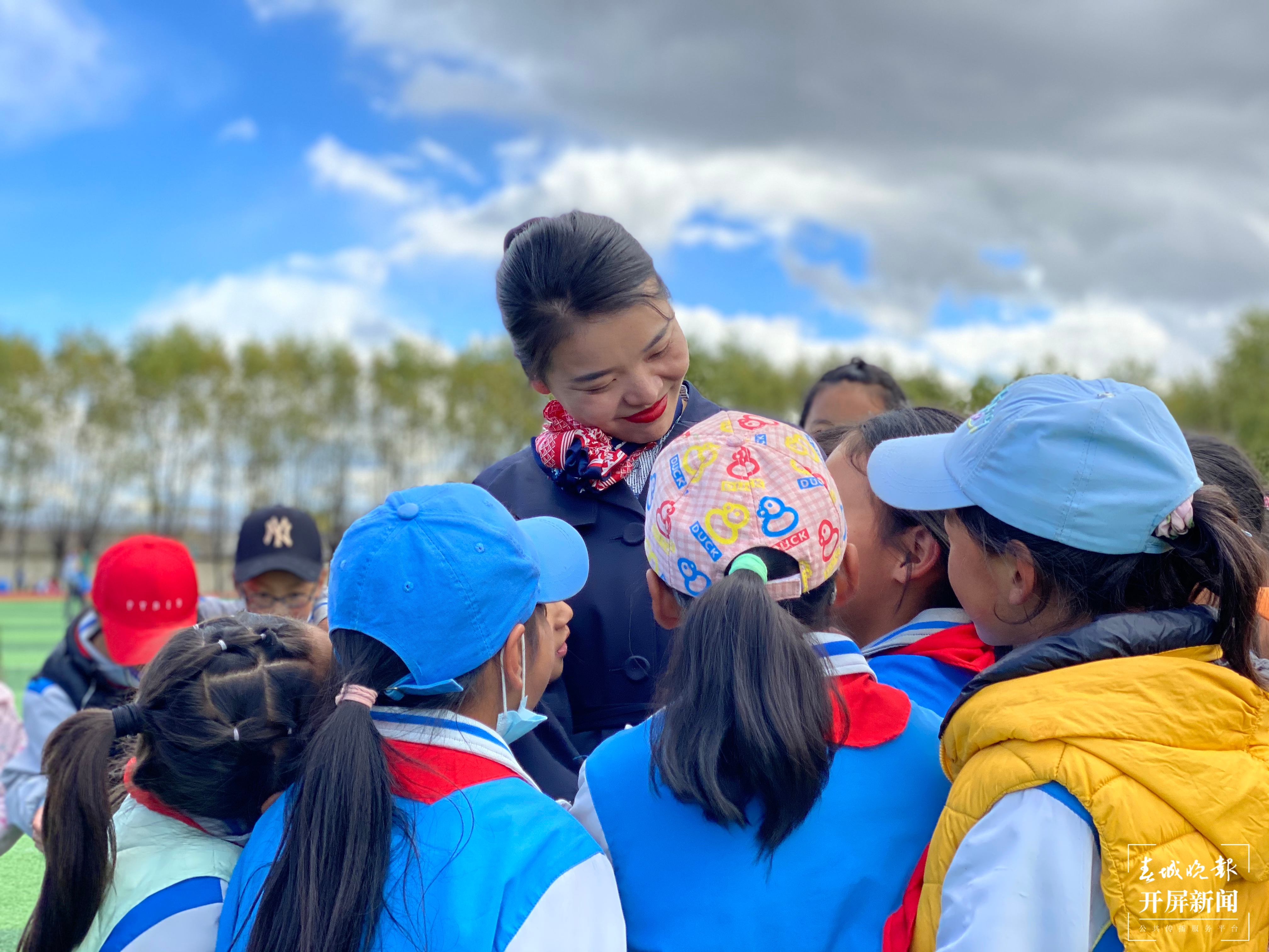 格茸卓玛 ：从月光之城飞向蓝天  （春城晚报-开屏新闻记者 木晓雯 周柯妤 王宇衡 摄影报道）12.jpg