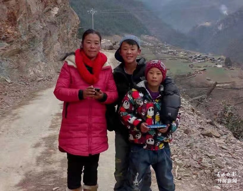 【2020迪庆故事】乡村医生余泽英(春城晚报-开屏新闻记者 木晓雯 周柯妤 王宇衡 摄影报道)16.jpg