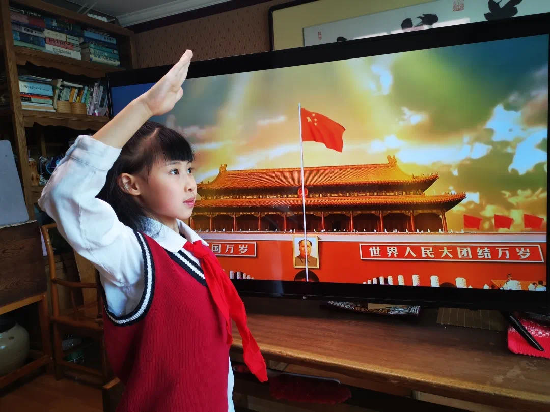 我的2020 | 云端课堂 师生的难忘记忆    （春城晚报-开屏新闻记者 李思家 图片由受访者提供）大观小学线上开学典礼