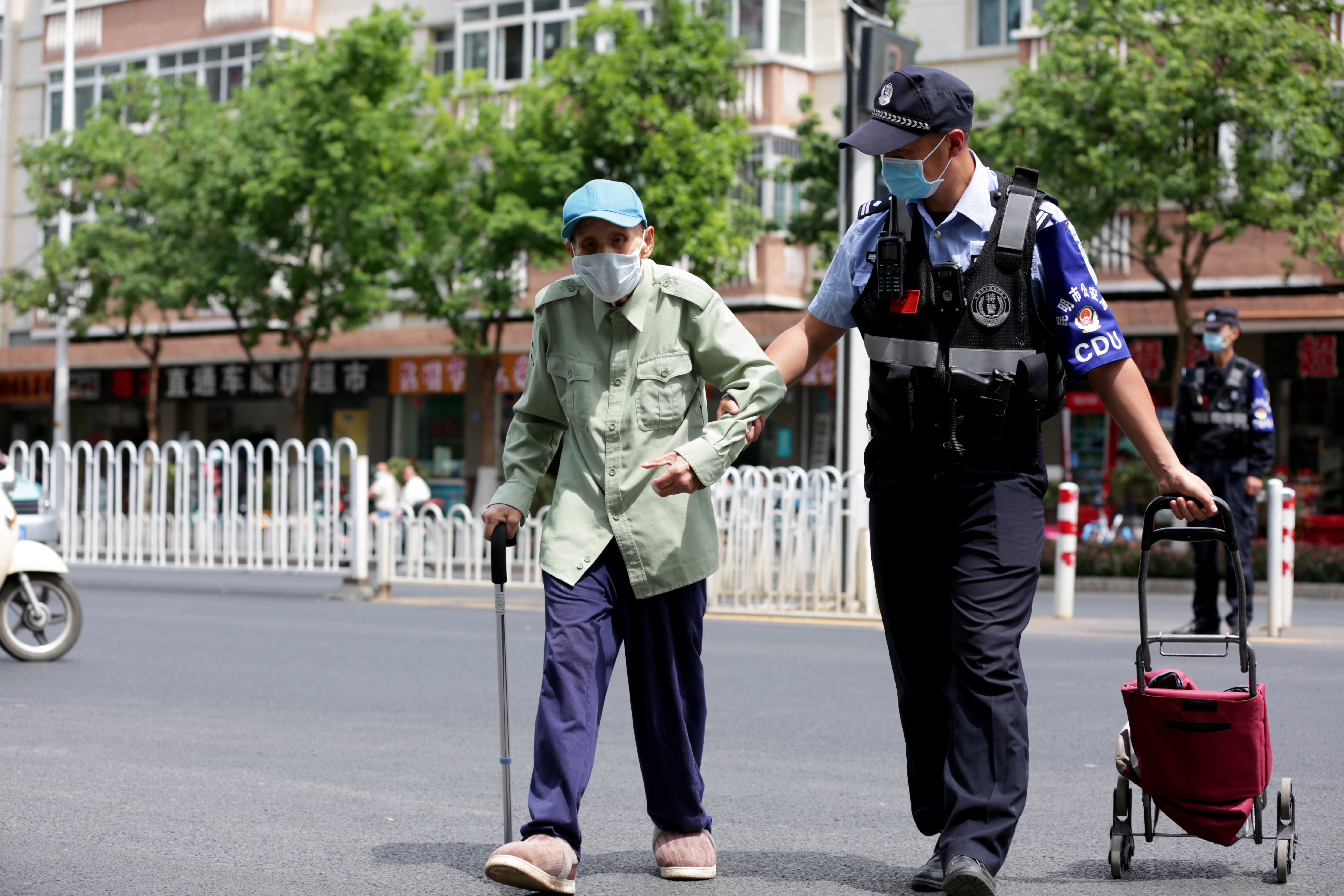 首个警察节·守护平安 春城晚报-开屏新闻 记者 马雯 昆明市公安局供图