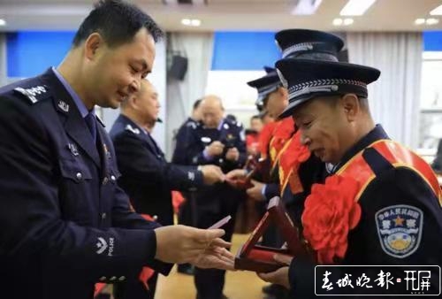 昆明市庆祝首个“中国人民警察节”！他们光荣从警无悔一生！记者马雯
