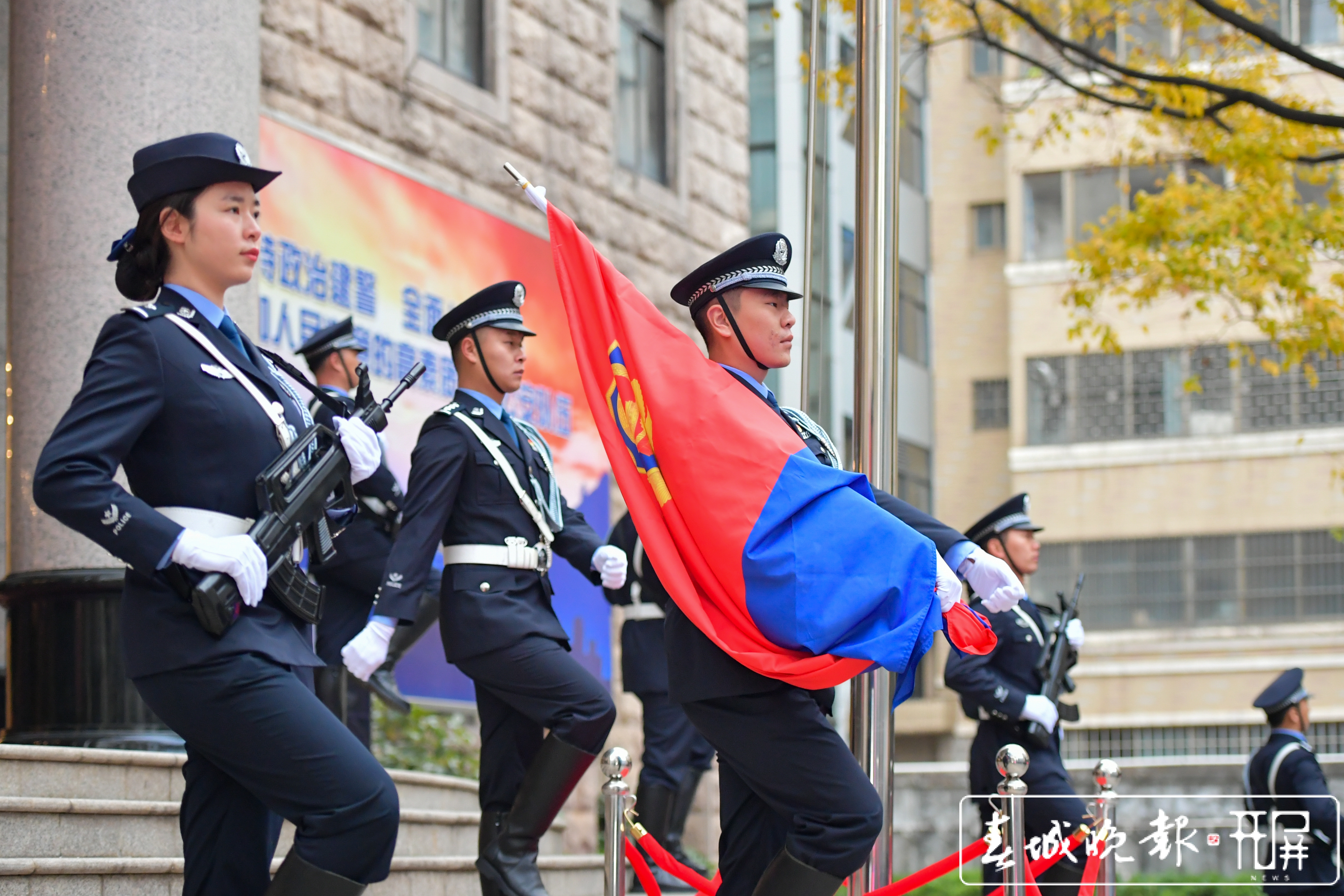 昆明市公安局庆祝首个“警察节”(昆明市公安局供图)