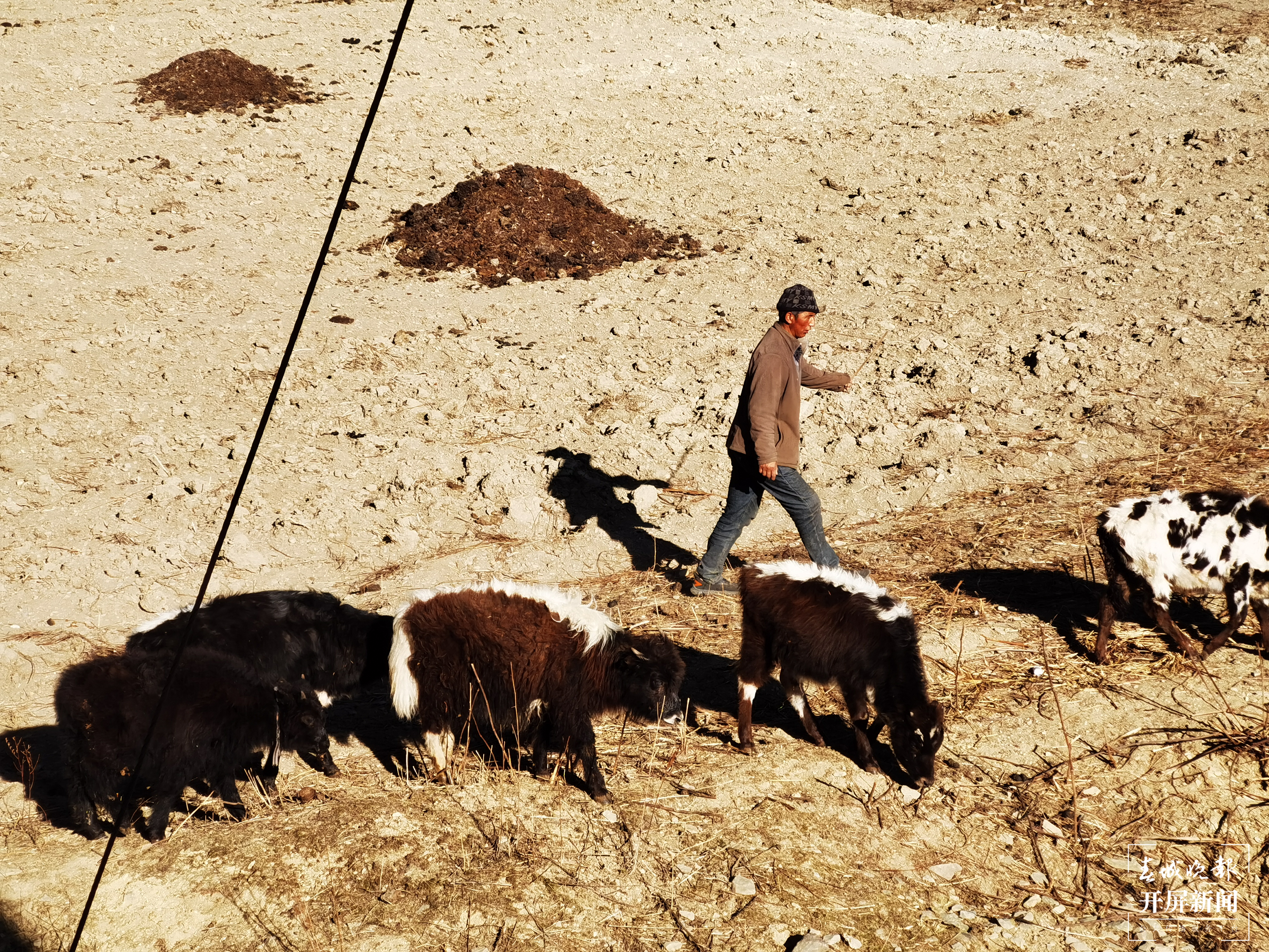 普达措国家公园景区社区反哺带动村民100%脱贫  普达措国家公园洛茸村益西家（春城晚报-开屏新闻记者 刘文波 摄影报道