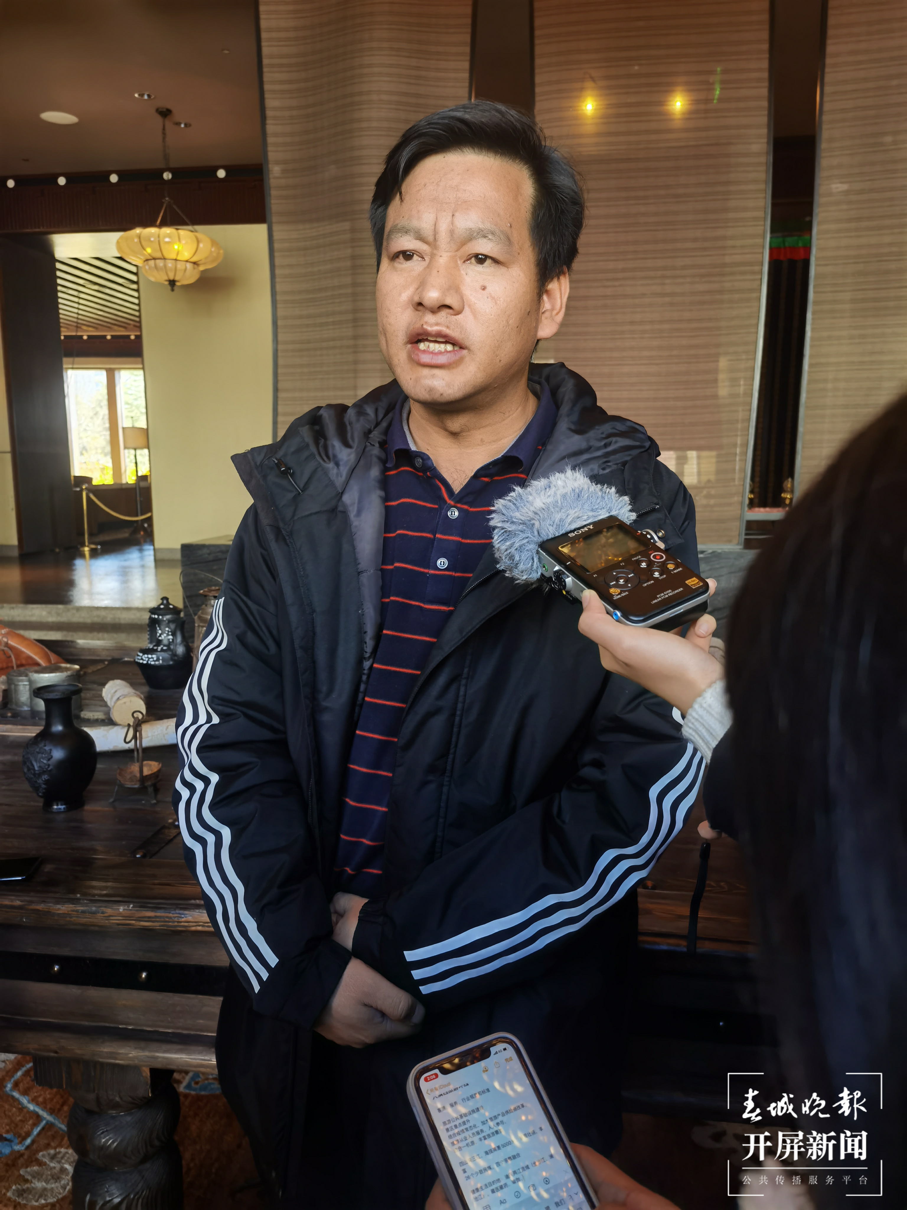 普达措国家公园景区社区反哺带动村民100%脱贫  普达措国家公园洛茸村益西家（春城晚报-开屏新闻记者 刘文波 摄影报道