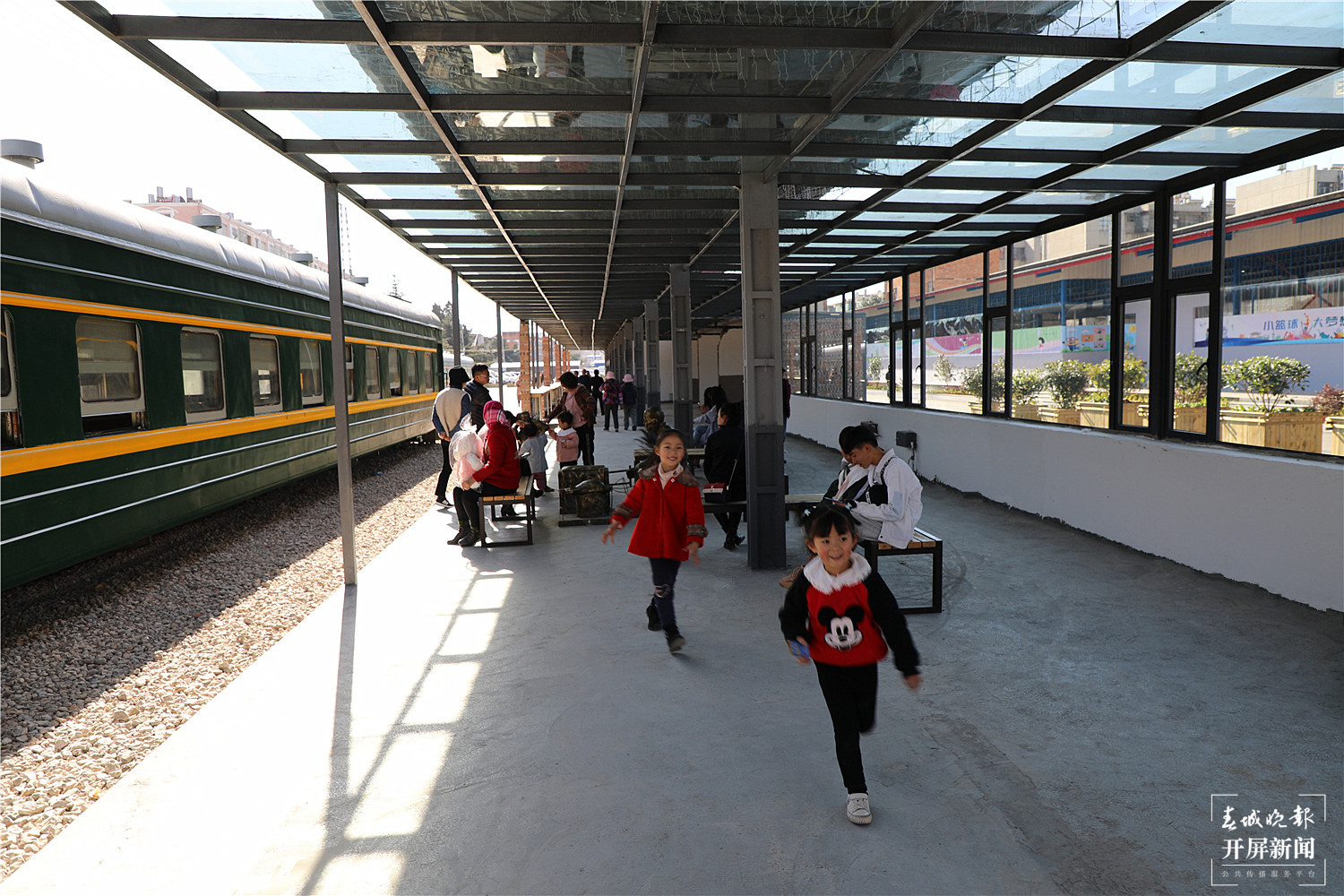 不一样的城市同样的烟火味儿，今年曲靖就地欢乐过大年（春城晚报-开屏新闻记者 蒋琼波 摄影报道