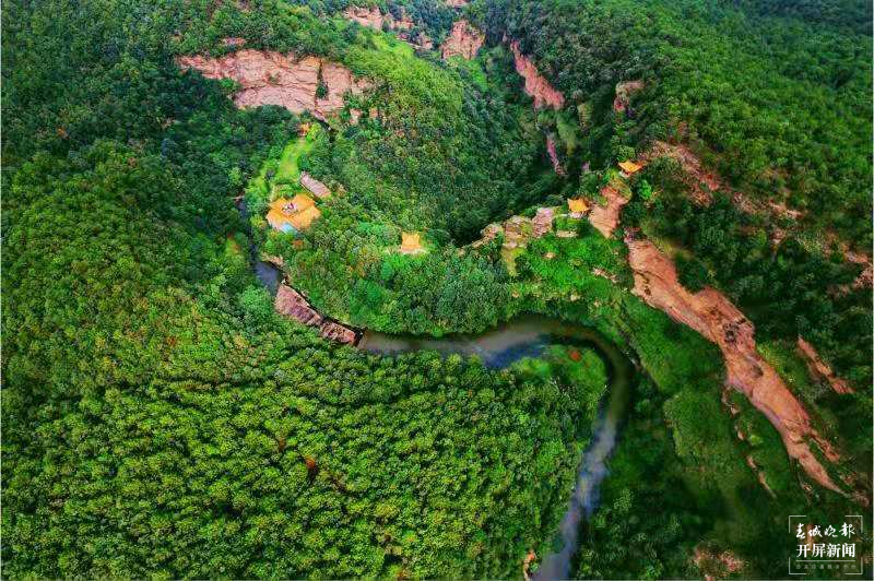 不一样的城市同样的烟火味儿，今年曲靖就地欢乐过大年（春城晚报-开屏新闻记者 蒋琼波 摄影报道