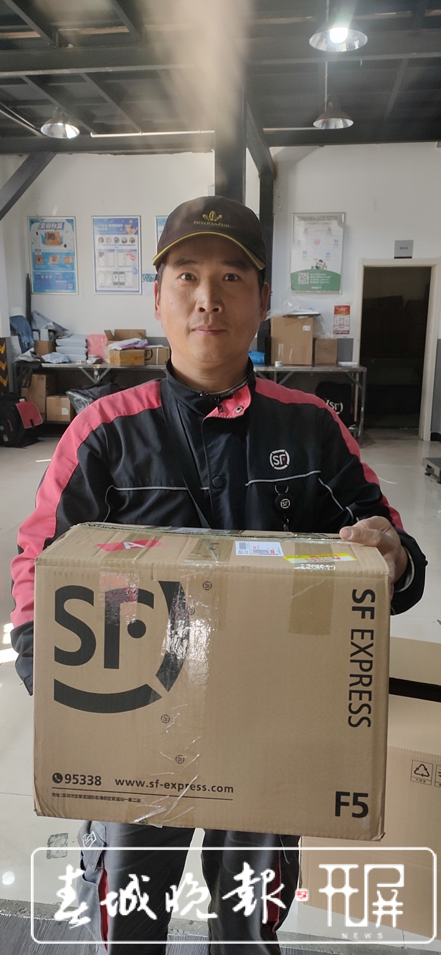 昆明部分企业出台关怀激励政策，“打工人”纷纷选择留下就地过年