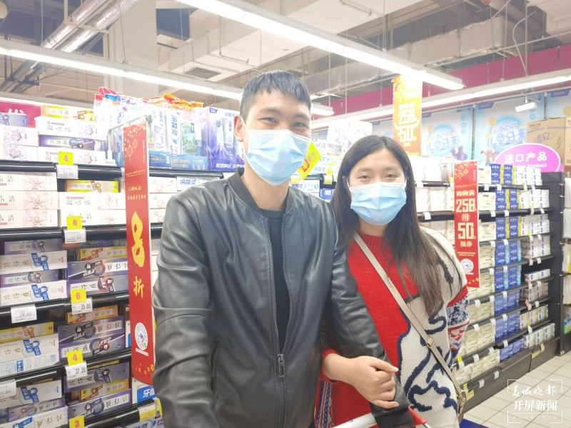 就地过年 | 旅居昆明外乡人的家乡味 刘文波 摄