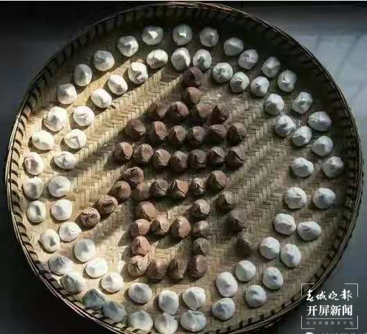 镇雄三角汤圆（通讯员 申时恒 摄）