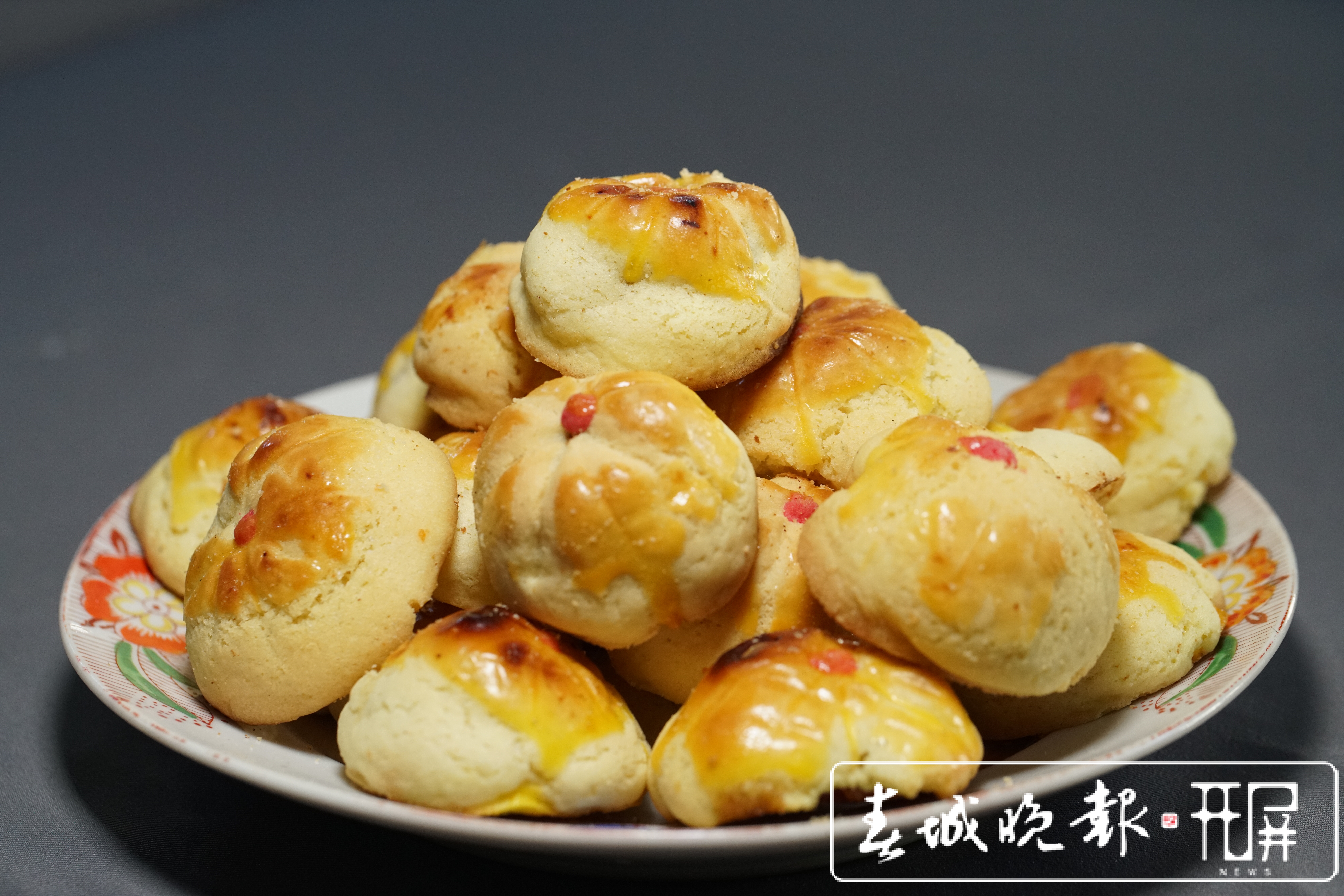 印尼小饼干:用纯手工坚守“年味”