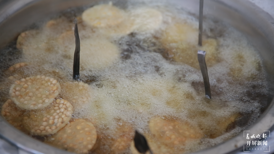 保山昌宁豆糖(春城晚报-开屏新闻记者 崔敏 通讯员 杞艳芹 杨军 罗宁姣 肖月 摄)