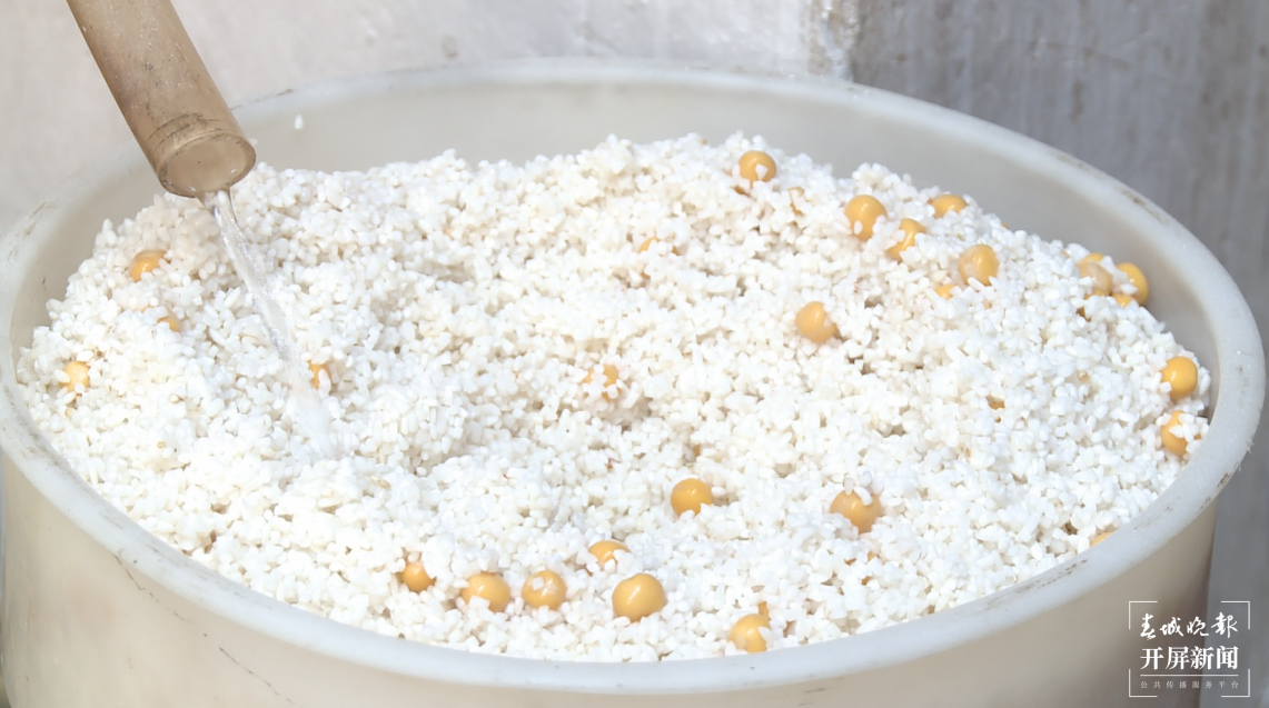 保山昌宁豆糖(春城晚报-开屏新闻记者 崔敏 通讯员 杞艳芹 杨军 罗宁姣 肖月 摄)