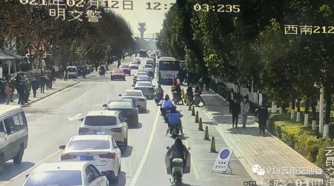 假期第二天，全省高速情况不错，而昆明市内……2.jpg