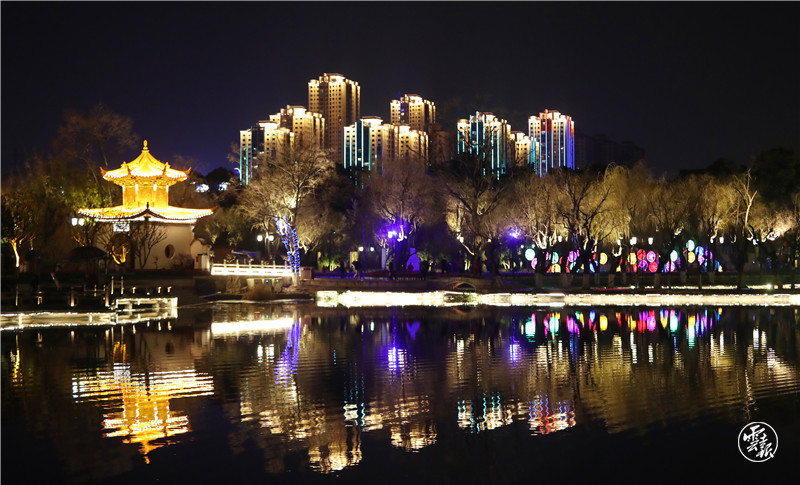 昆明大观公园夜景