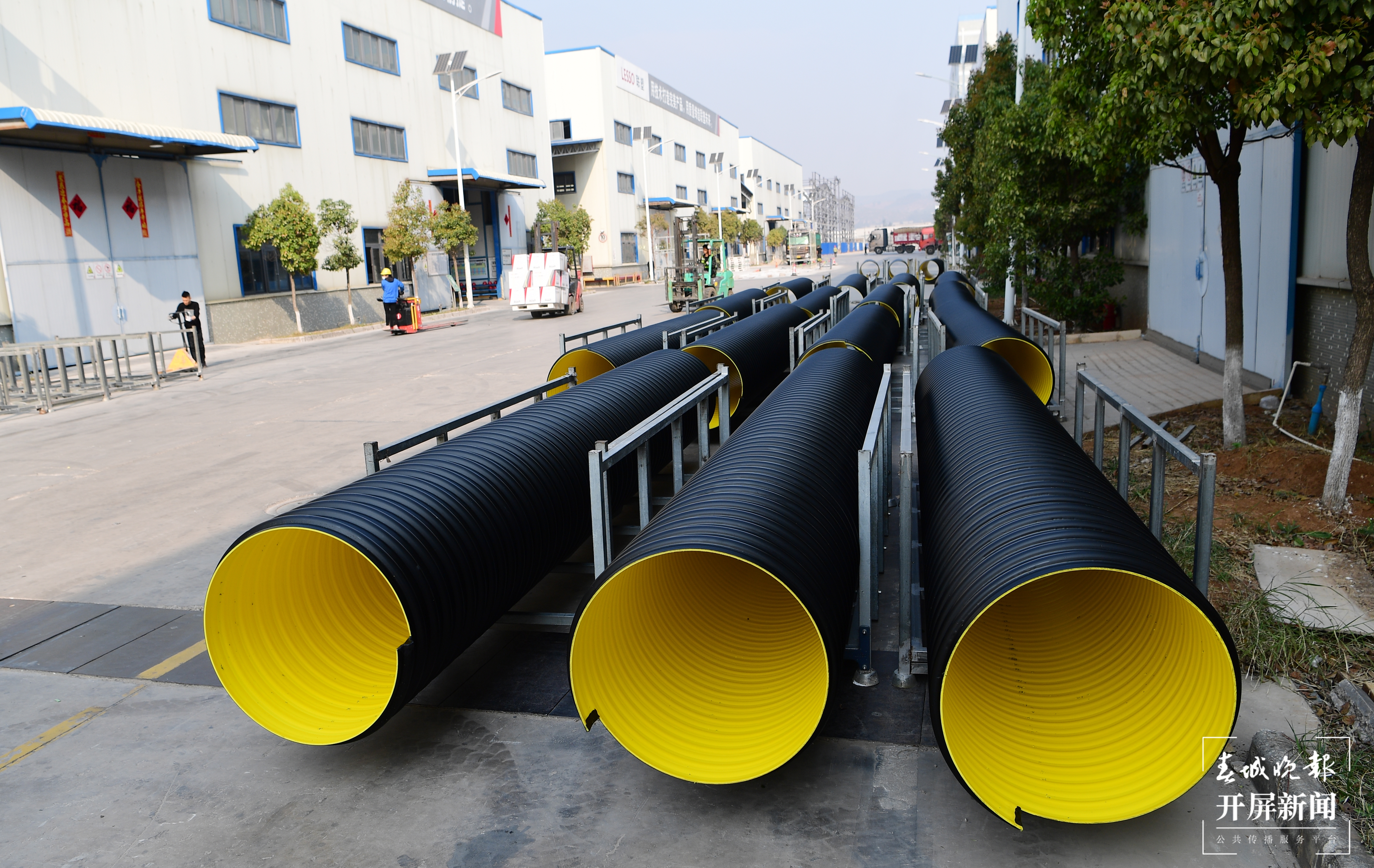 公司的民用建筑管材占全省市场45%。曾永洪 摄.JPG