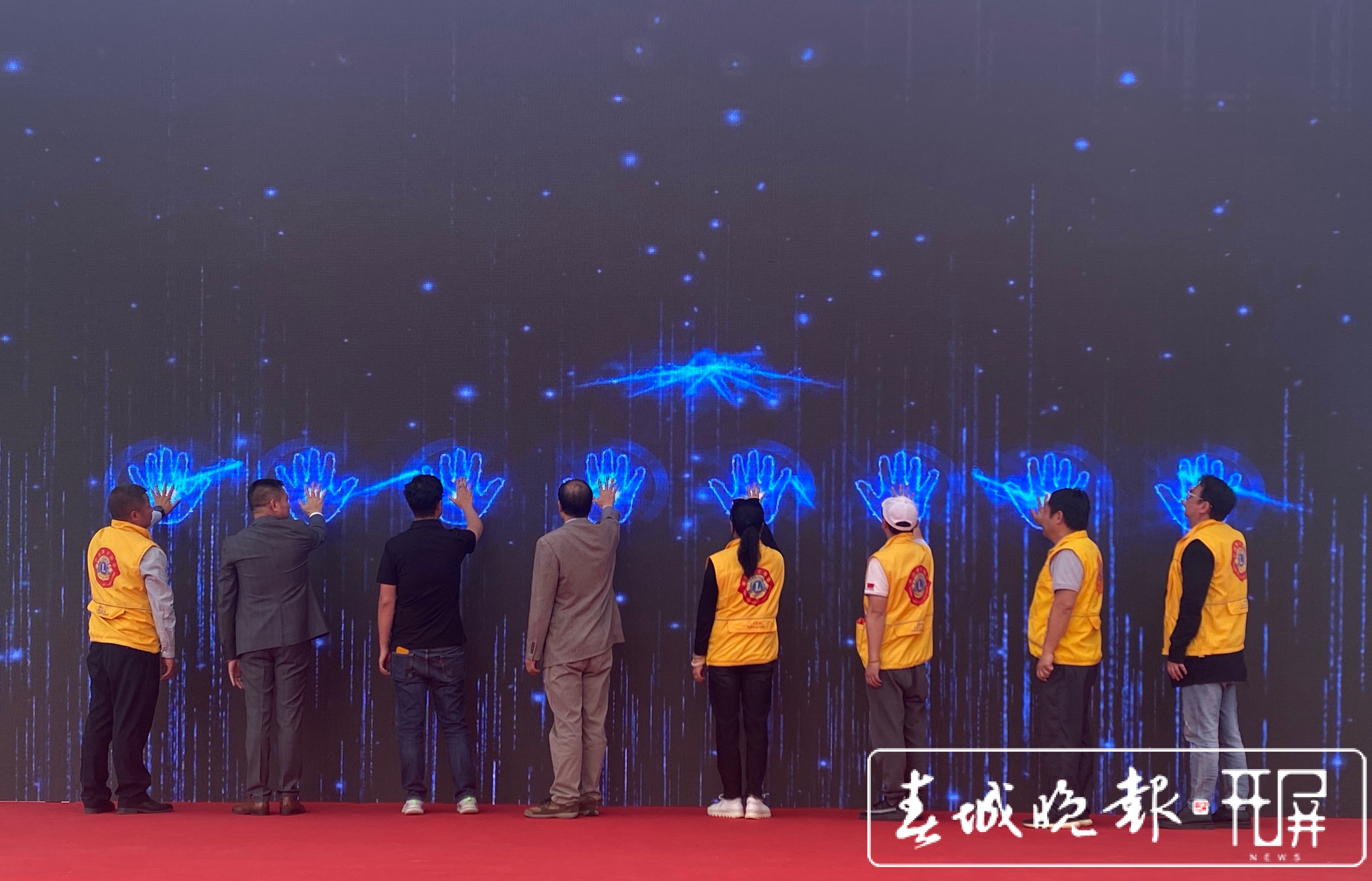 石林天外天启动痛风关爱活动，碱性水免费送！