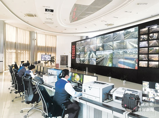 沿着高速看中国·走进云南 春城晚报-开屏新闻记者 杨质高 罗宗伟 摄