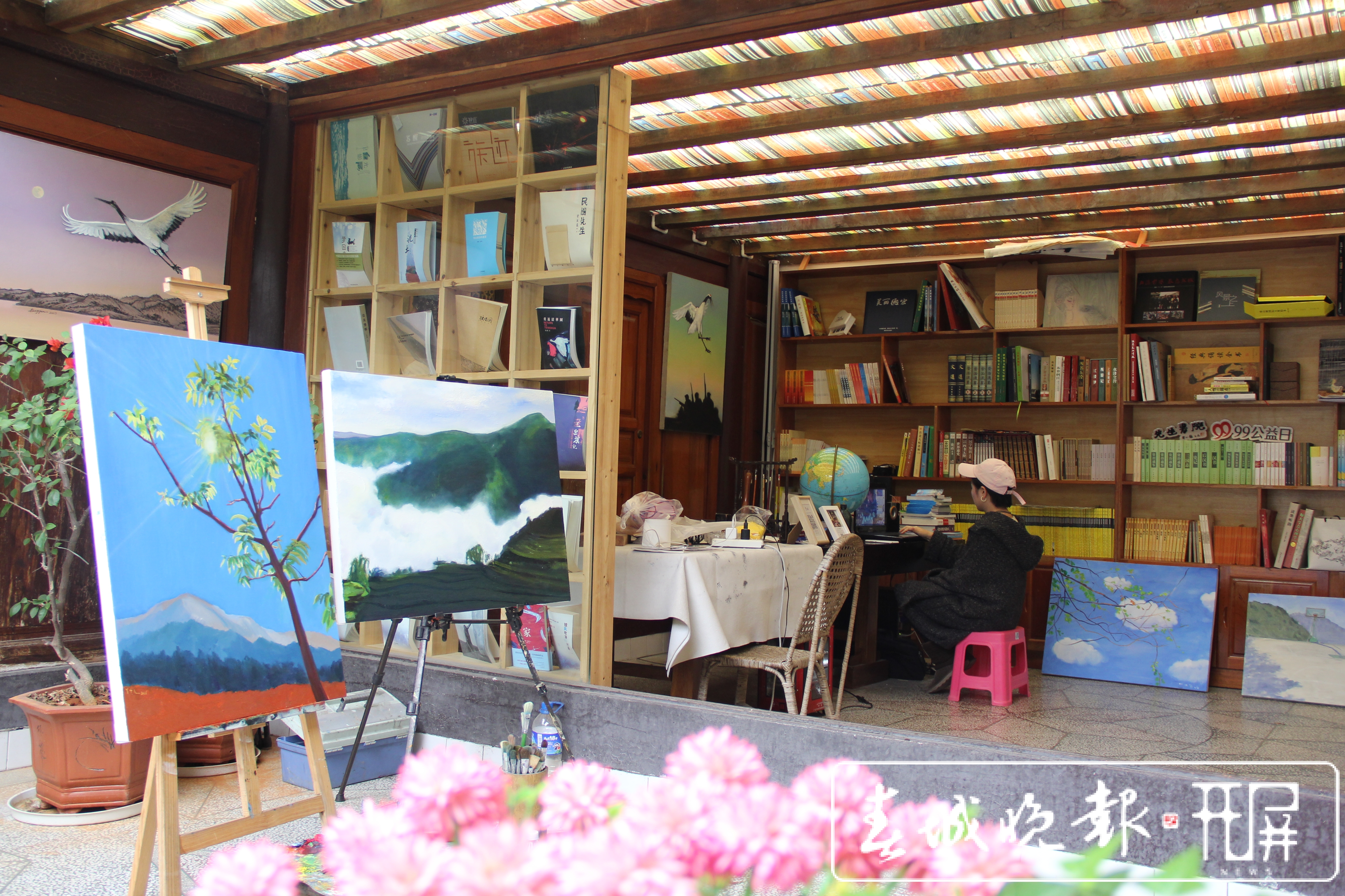 “先生书院”，藏在小巷里的文化艺术殿堂 春城晚报-开屏新闻记者 闵楠 秦蒙琳 李春丽 马楠 蒋琼波 崔敏 摄影报道