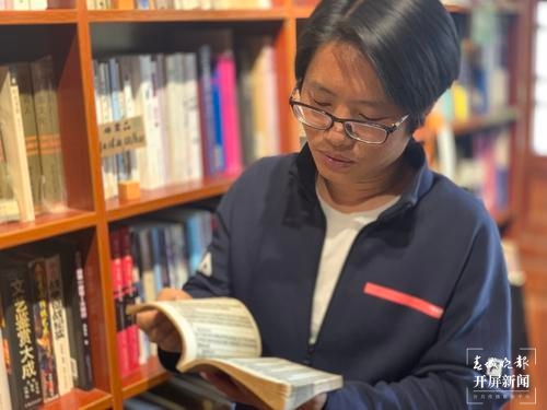 昆明东方书店(春城晚报-开屏新闻记者 闵楠 摄)