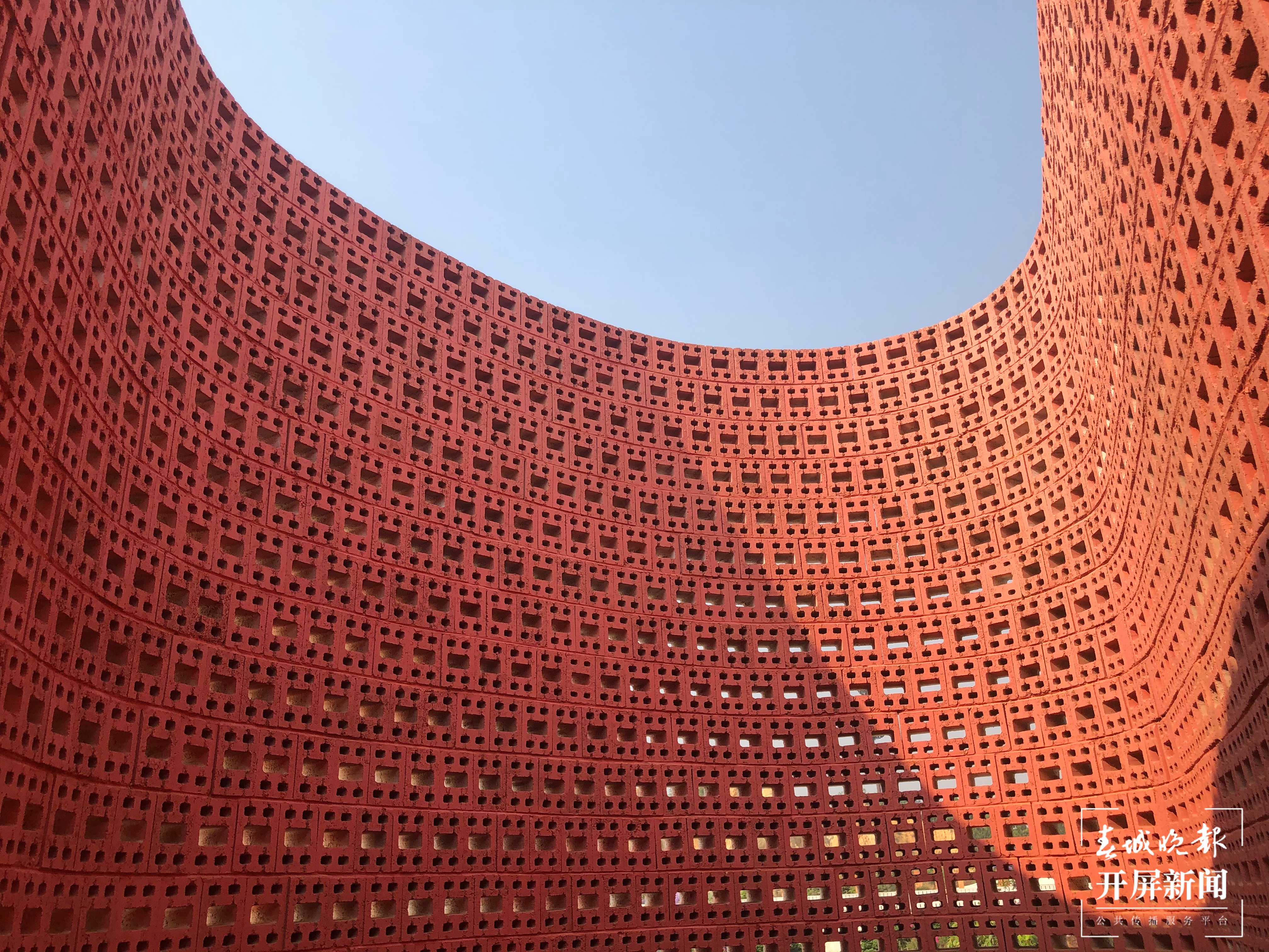 罗旭：空心砖中的理想世界 