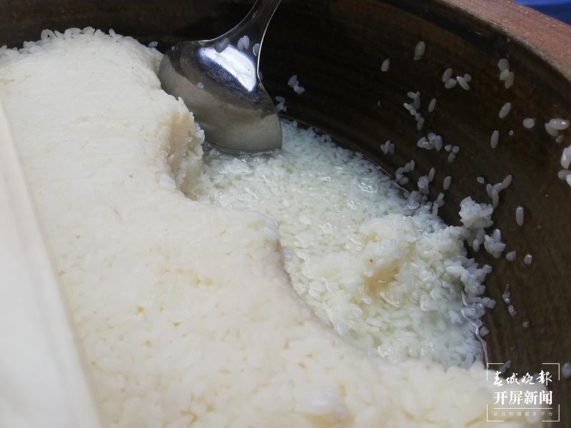 【五一开屏带你游】通海兴蒙乡建举办甜瓜节，“吃瓜群众”千万不要错过（记者 李春丽 通讯员 姚锋（资料图片））