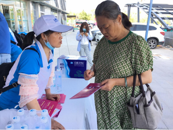 又有800多人免费领到天外天碱性水！