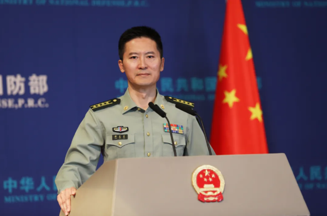 任务部队官兵全力奋战在云南、青海抗震救灾一线（图据“国防部发布”微信公众号）