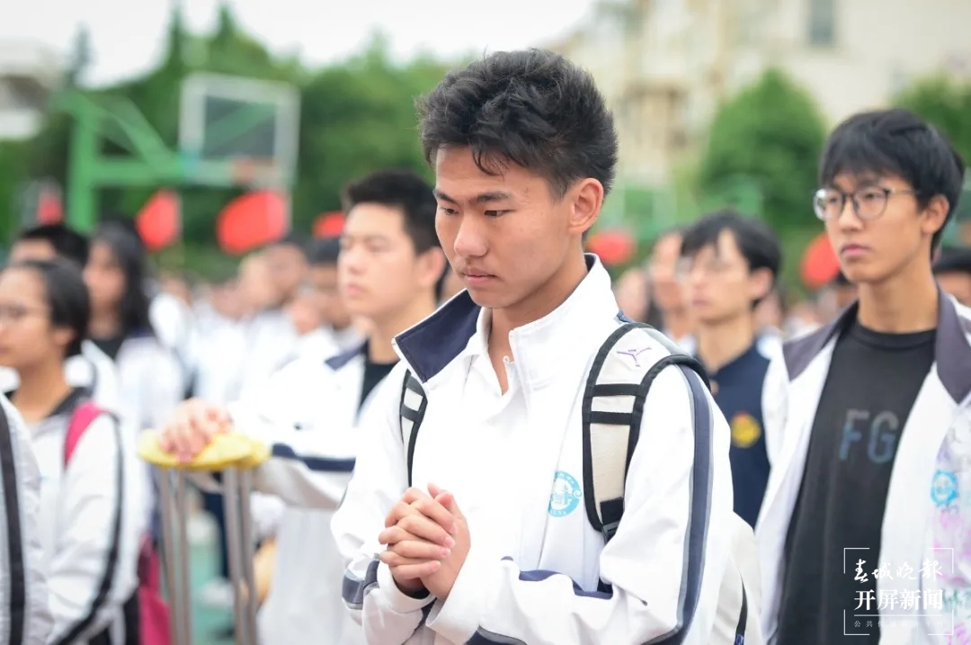 超燃！昆明这所重点高中为2021高考壮行，这些场面看哭了