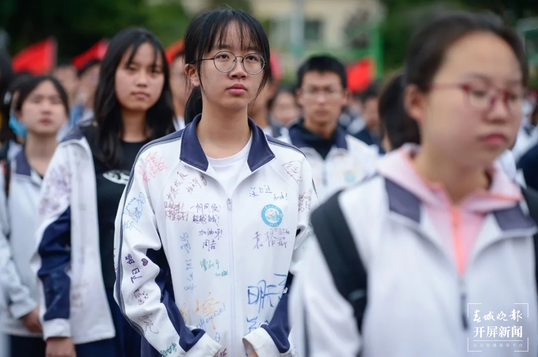 超燃！昆明这所重点高中为2021高考壮行，这些场面看哭了
