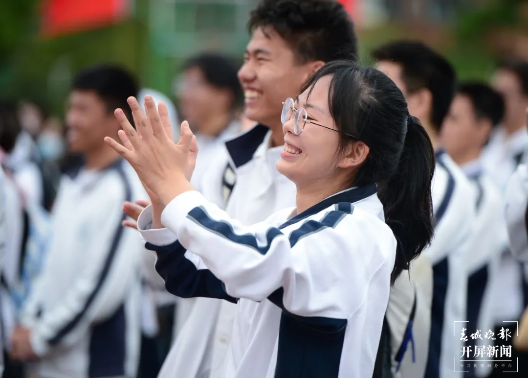 超燃！昆明这所重点高中为2021高考壮行，这些场面看哭了