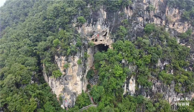 吴澄洞航拍 张文峰 摄.jpg