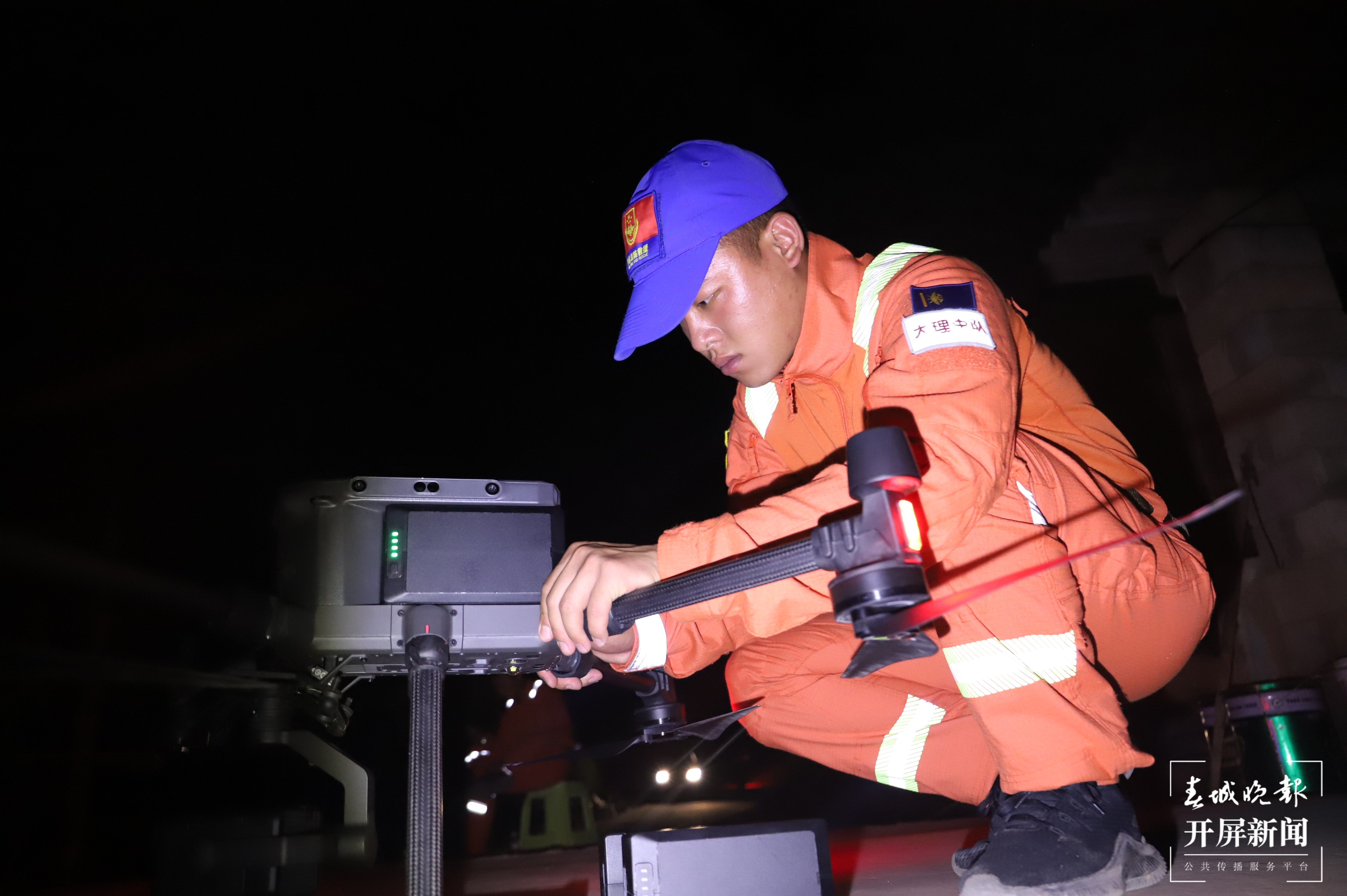 6月24日，象群总体继续向南移动 (3).JPG