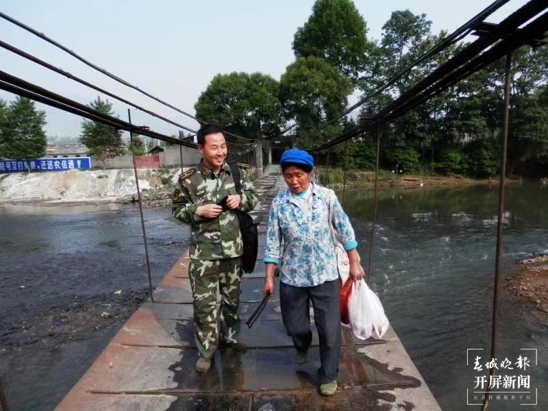 腾冲张家寨：从一个“吸毒村”变成“禁毒村”的10年蜕变  崔敏 通讯员 郑治敏 摄