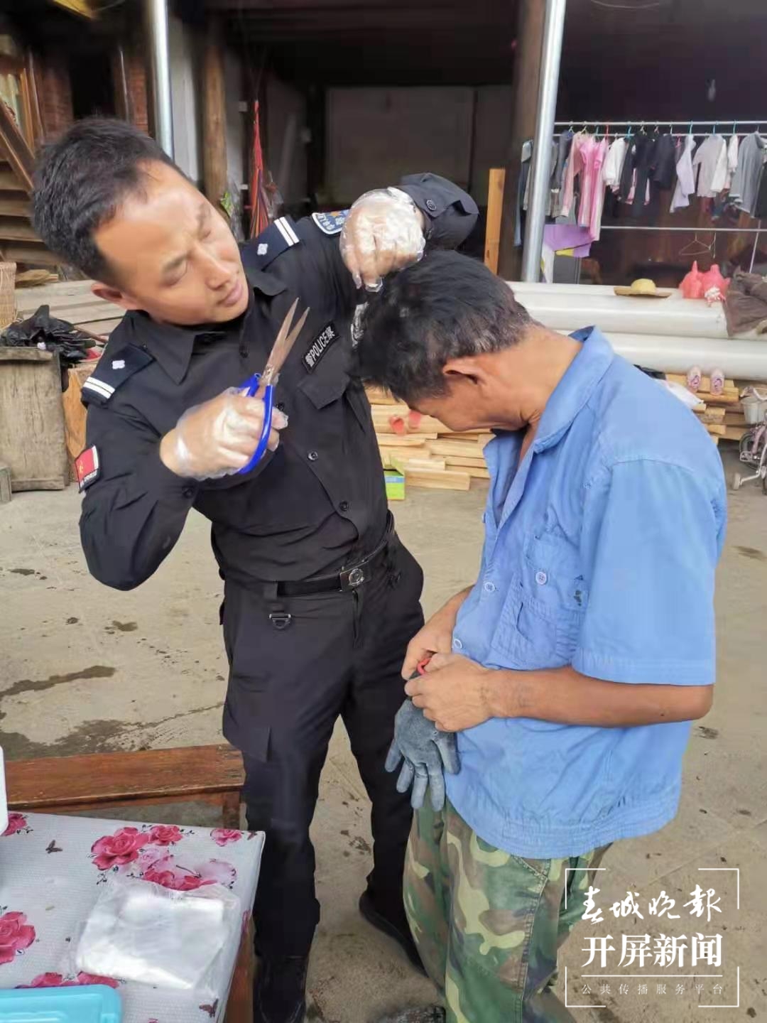 腾冲张家寨：从一个“吸毒村”变成“禁毒村”的10年蜕变  崔敏 通讯员 郑治敏 摄