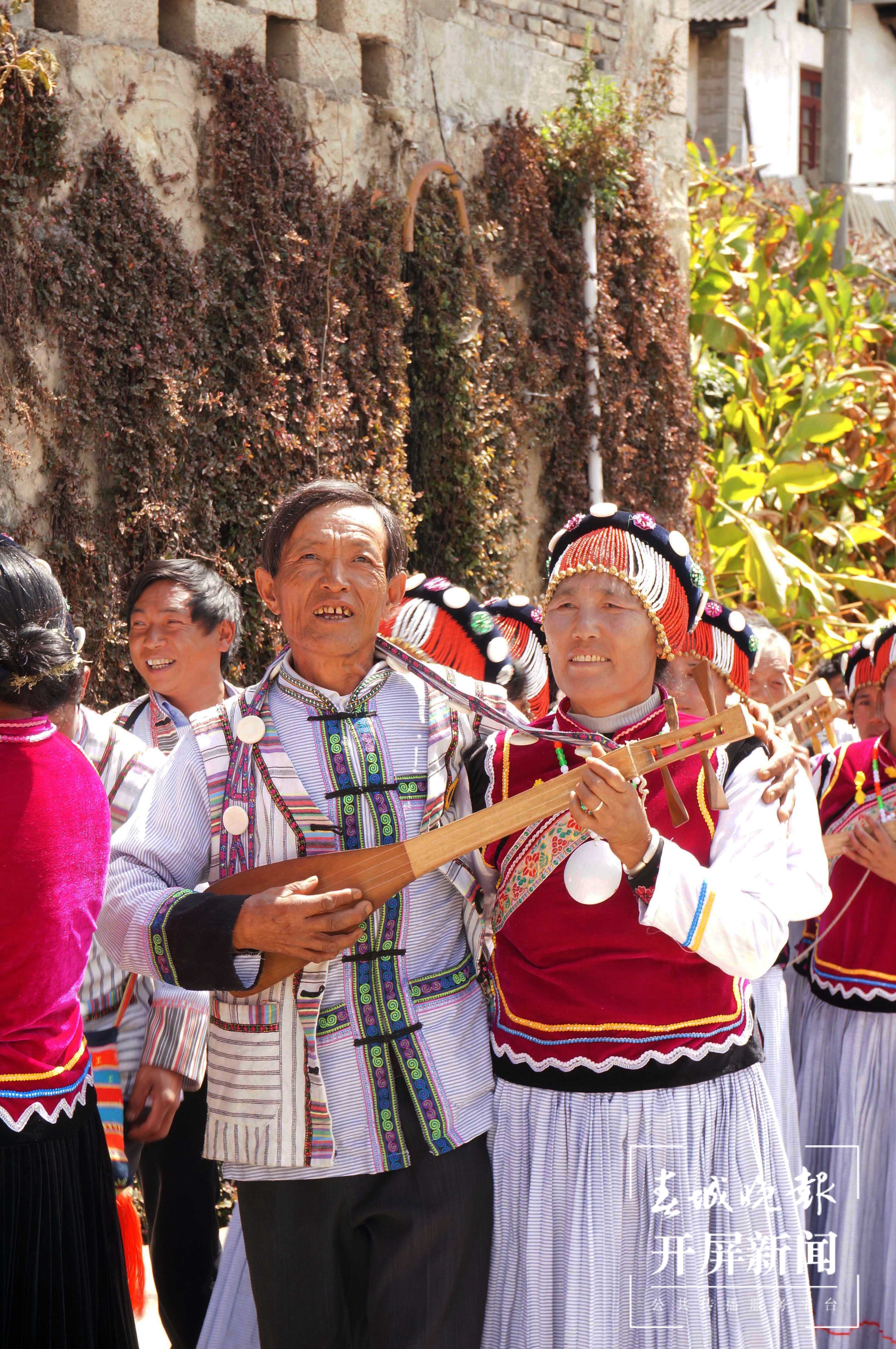 各民族交流学习民族歌舞、乐器 (2).jpg