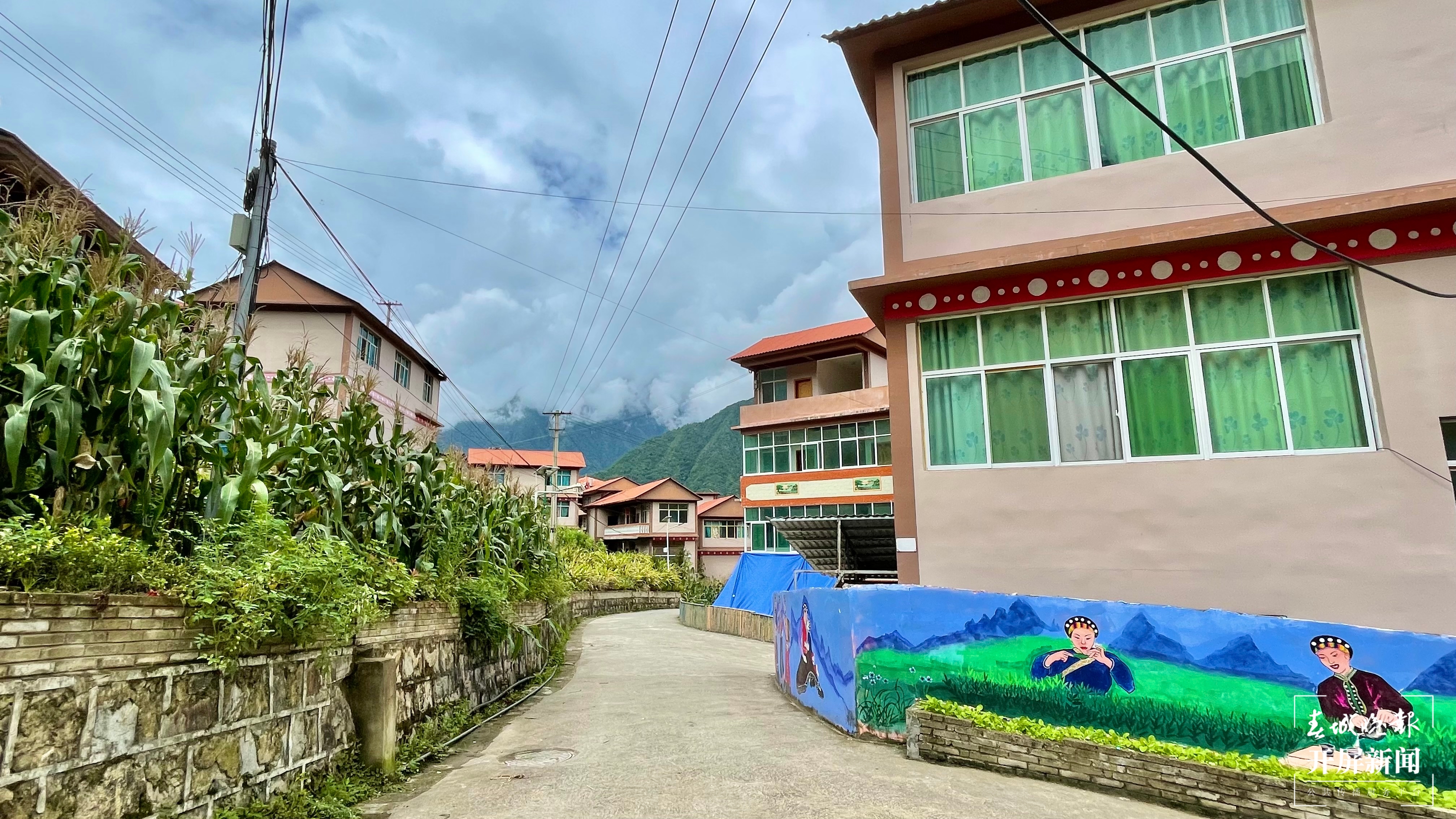 拉马得村貌 赵丽槐摄.JPG