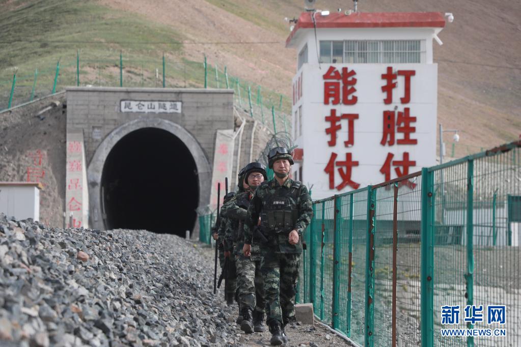 最美新时代革命军人｜杨富祥：把忠诚镌刻在天路上