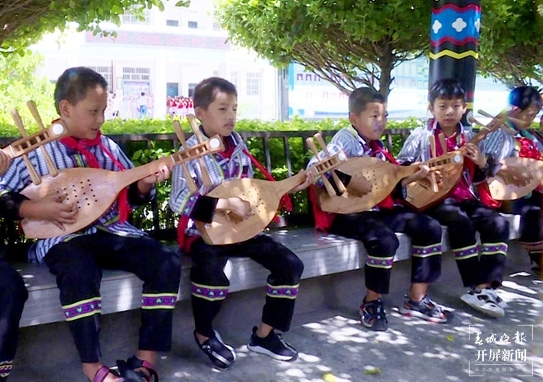 【民族团结进步看怒江】泸水市大兴地镇中心完小：民族团结 花开校园