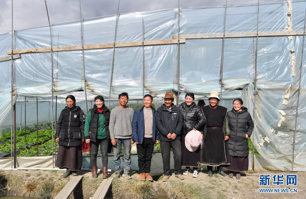 雪域欢歌70载·西藏启航新时代｜互帮互学 携手并进——西藏百姓的民族团结情