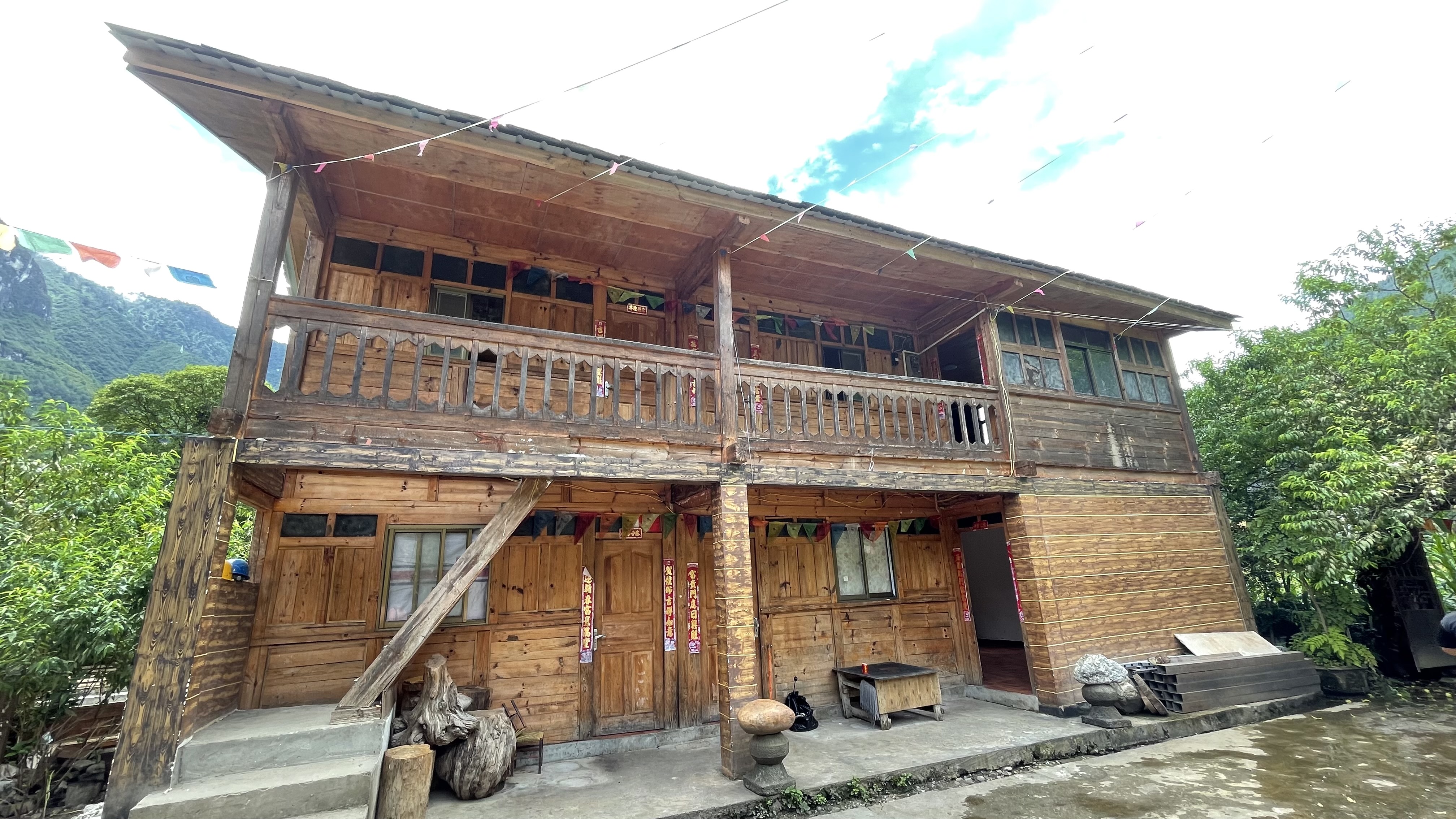 阿春家在装修的客房 赵丽槐摄.JPG