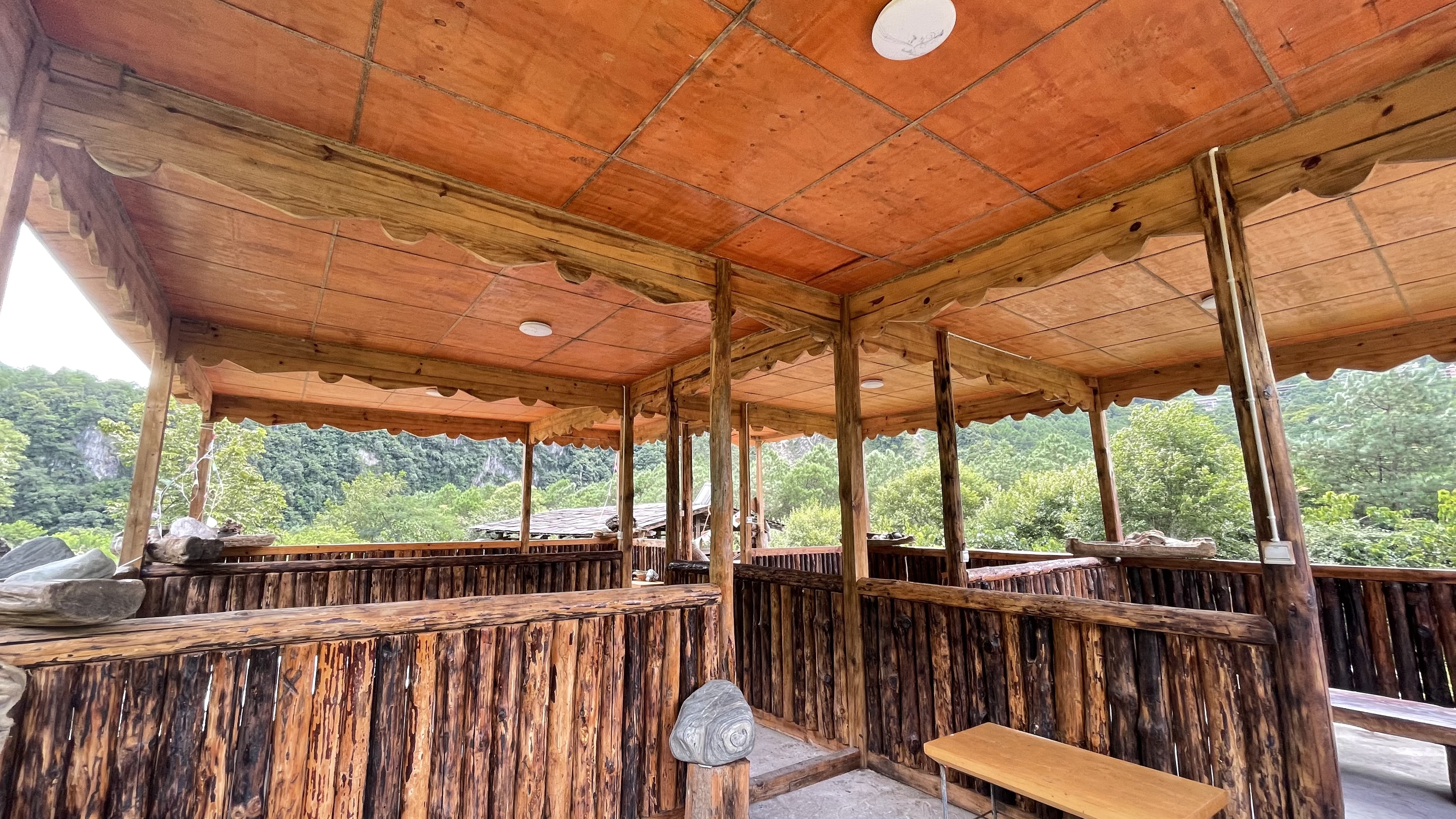 阿春家的餐厅 赵丽槐摄.JPG