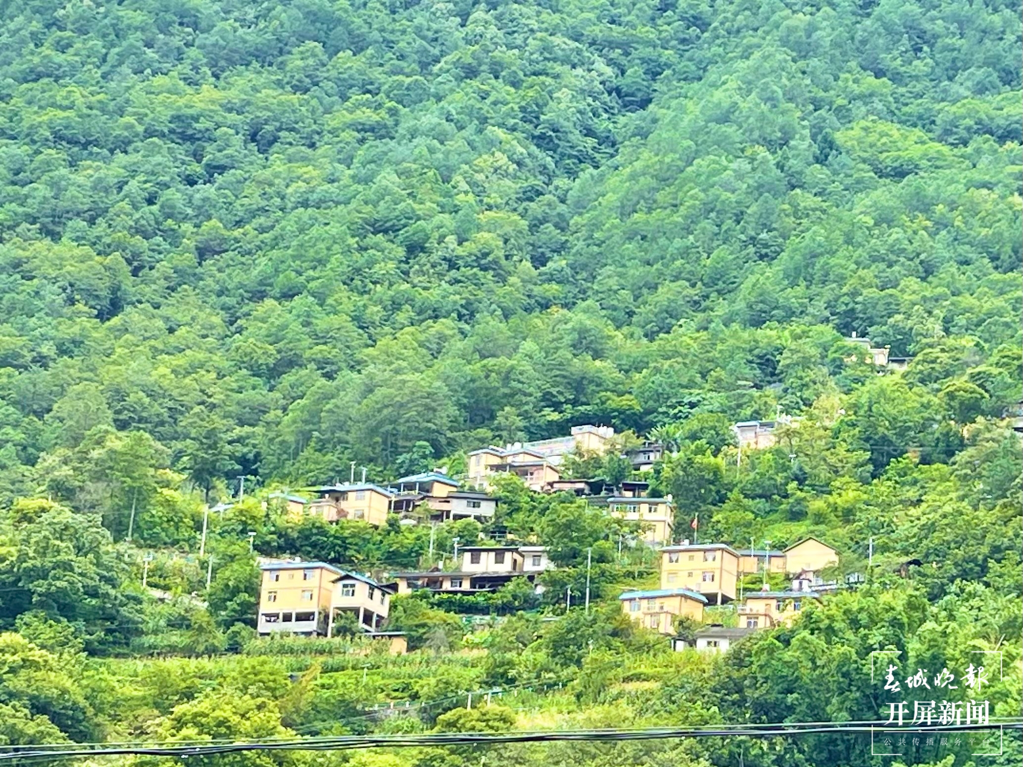 美丽的培里小组 赵丽槐摄.JPG