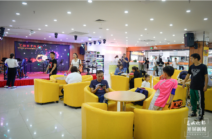 昆明小学推迟上学时间！孩子们的课后作业少了，校外培训班也少了 春城晚报-开屏新闻记者 龙宇丹摄