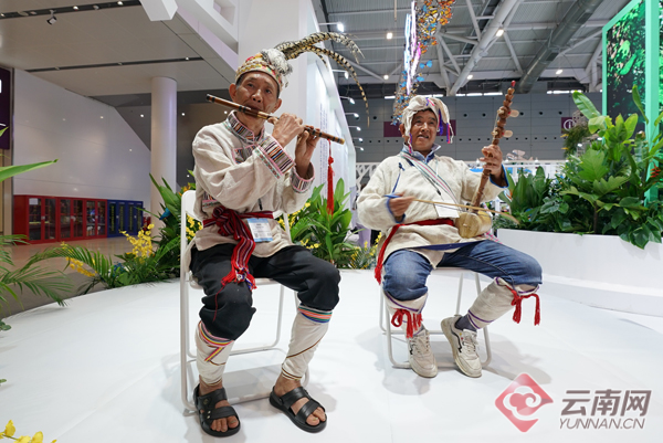 怒族非遗点亮“三区三州”扶贫展区4.jpg