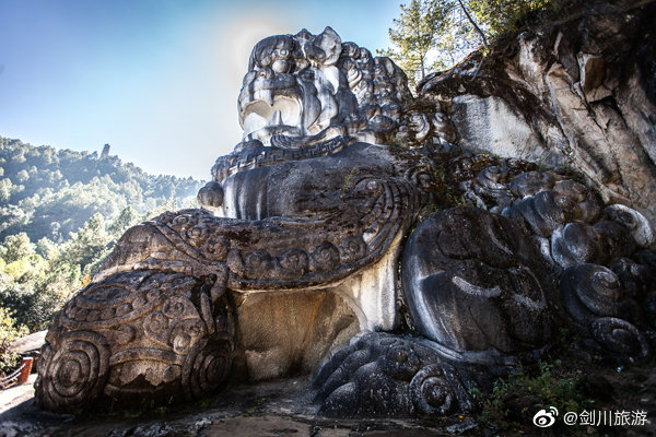 剑川千狮山（图据@剑川旅游）.jpg