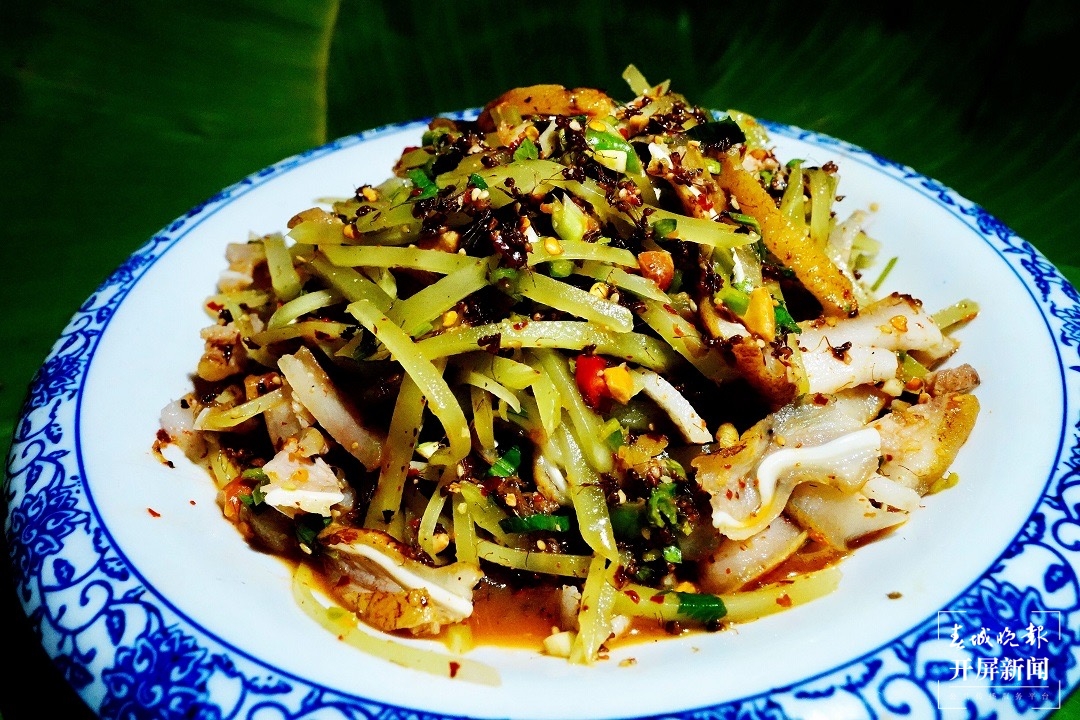 泡温泉、品美食、喝古树茶！这个“十一”，欢迎来昌宁置养身心！（春城晚报-开屏新闻记者 崔敏 通讯员 熊润梅 吴再忠 摄）