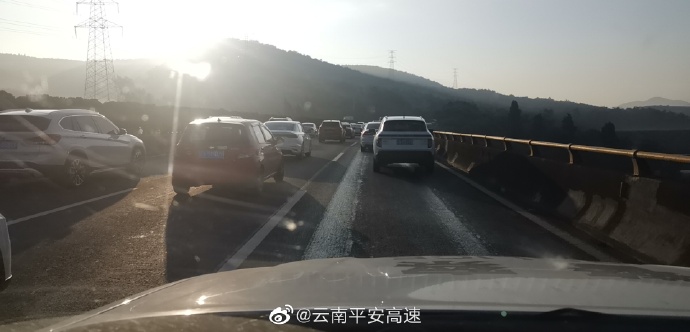 图自云南平安高速.jpg
