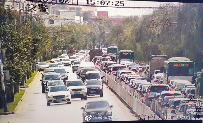 昆明国庆假期 图片来源于都市时报