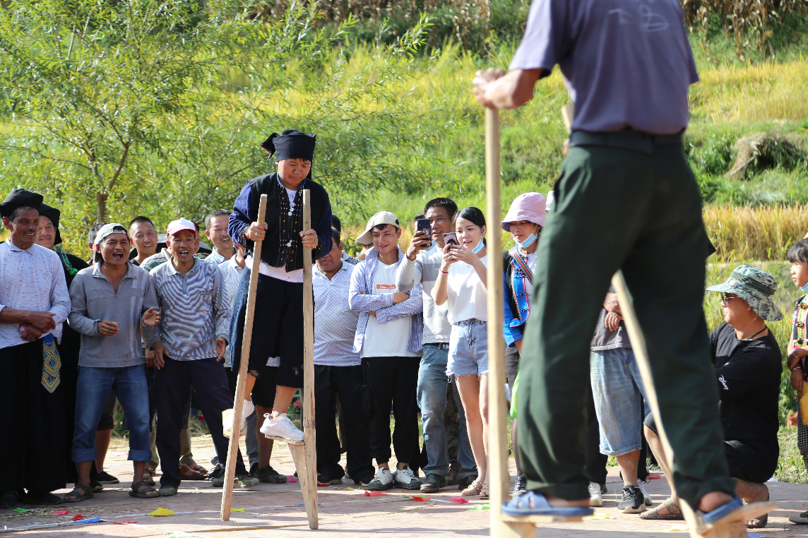 梯田变赛场！元江哈尼山寨国庆玩出新花样