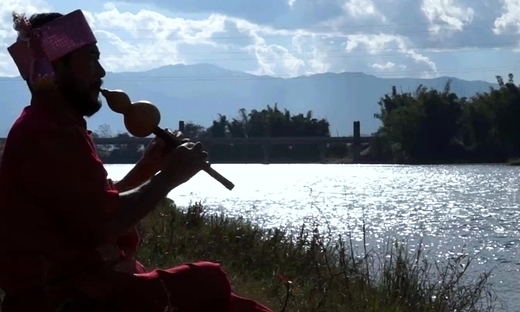 哏从国 让民族团结之音在帮盖响起7.jpg